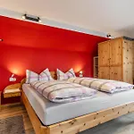 Haus Ursula 3*