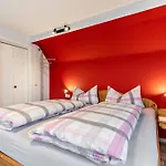 Haus Ursula 3*