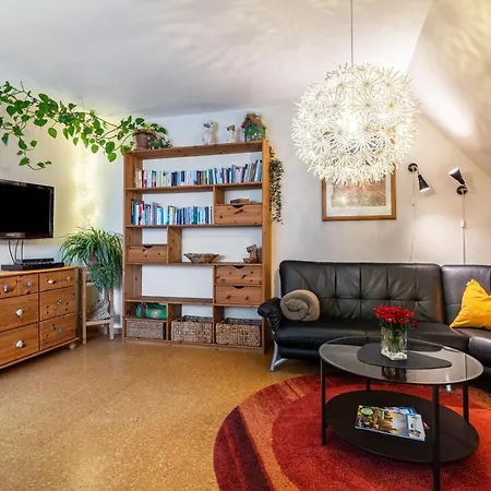 Haus Ursula בית הארחה 3*